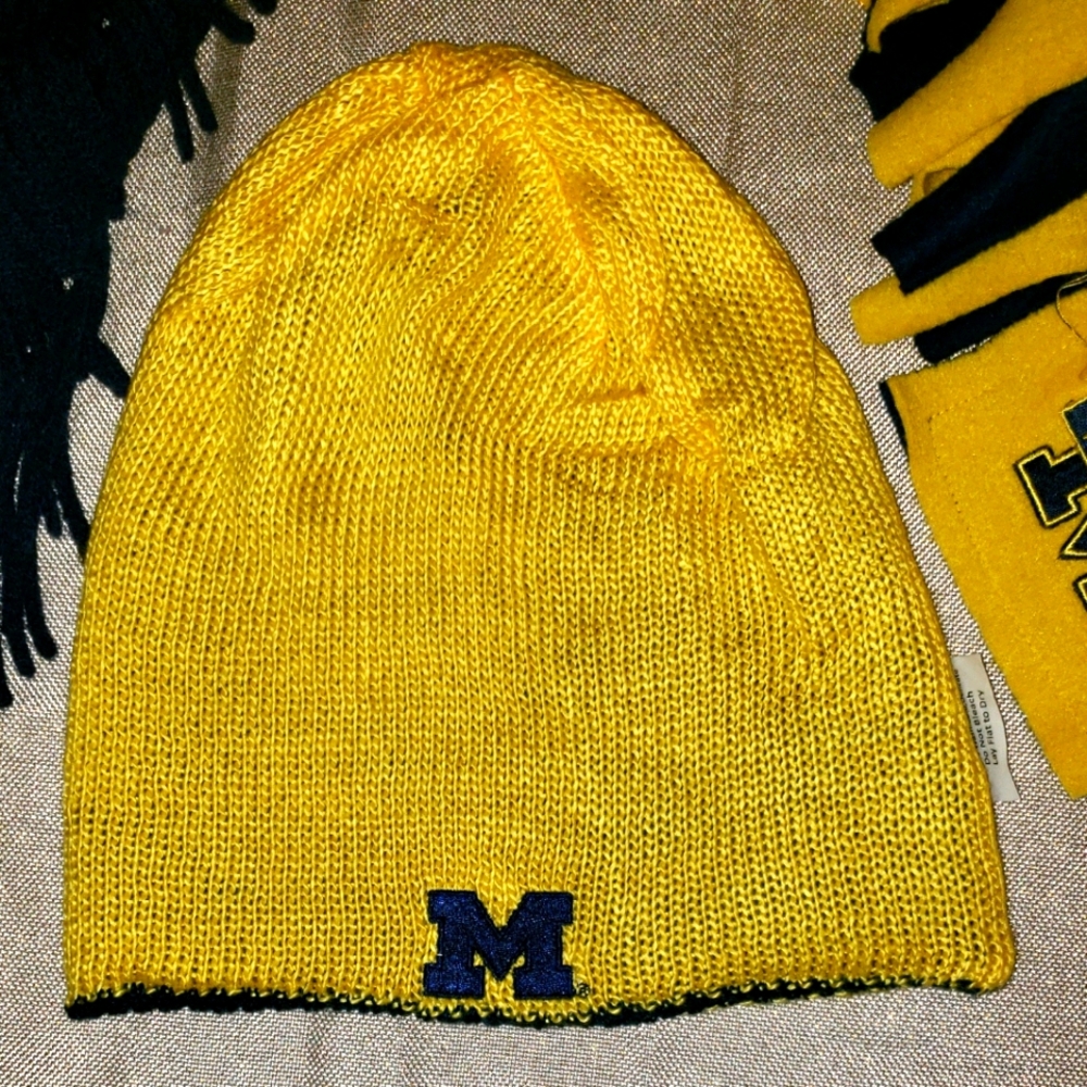 ππ University Of Michigan Wolverines Fan Bundle - Picture 5 of 10